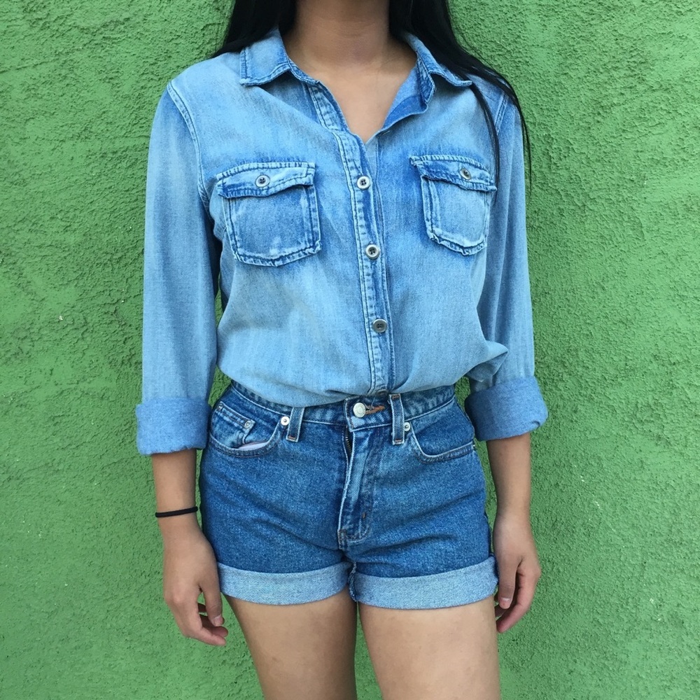Mi Vida Loca Rose embroidery denim shirt.